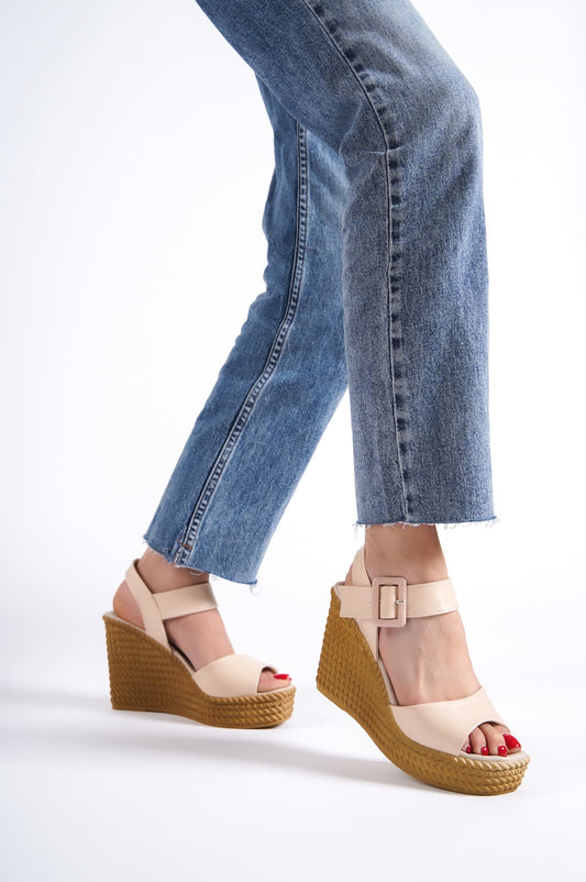 PERLA Buckled Elastic Wedge Heeled Orthopedic Sole Straw Women's Sandals - Skin 