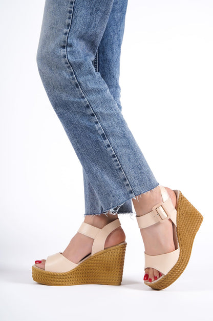 PERLA Buckled Elastic Wedge Heeled Orthopedic Sole Straw Women's Sandals - Skin 