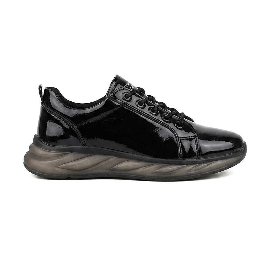 PİO Siyah Rugan Özel Taban Kadın Sneaker