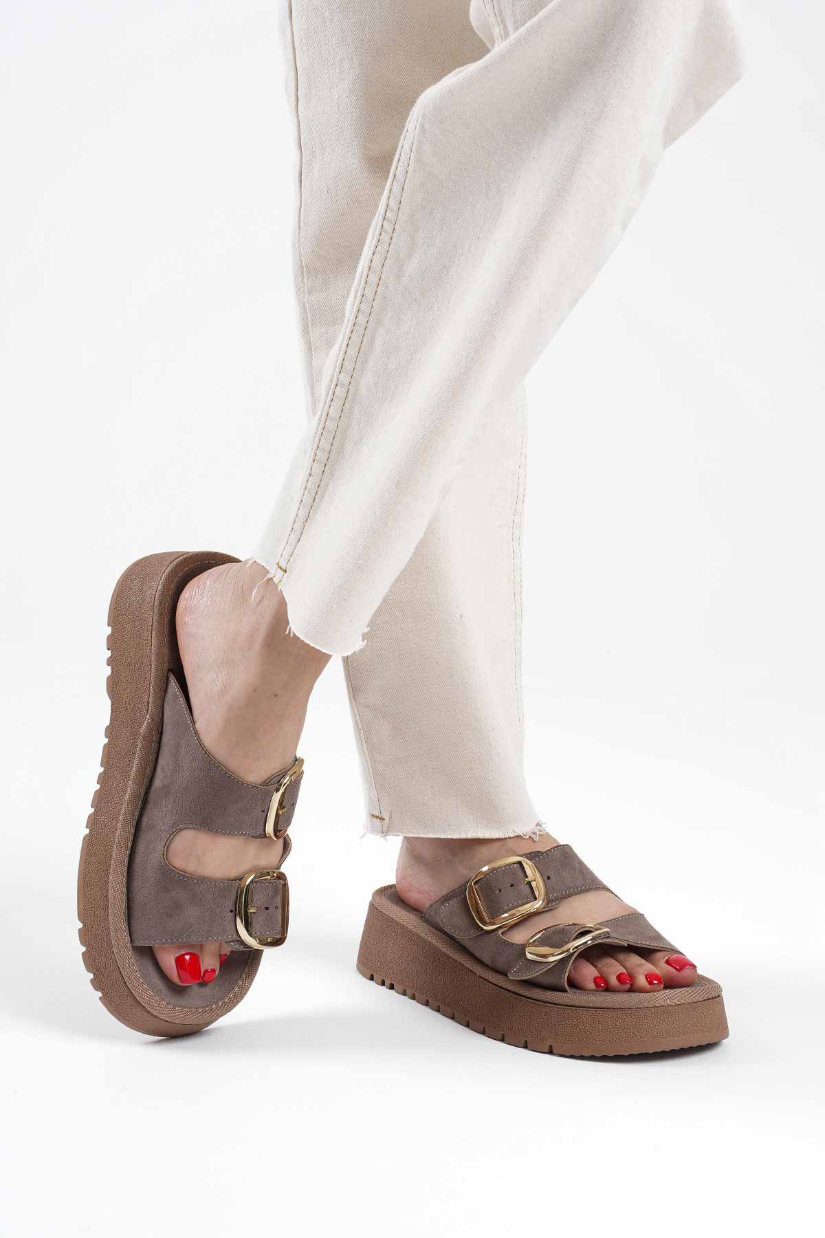 Place Premium Mink Suede Slippers