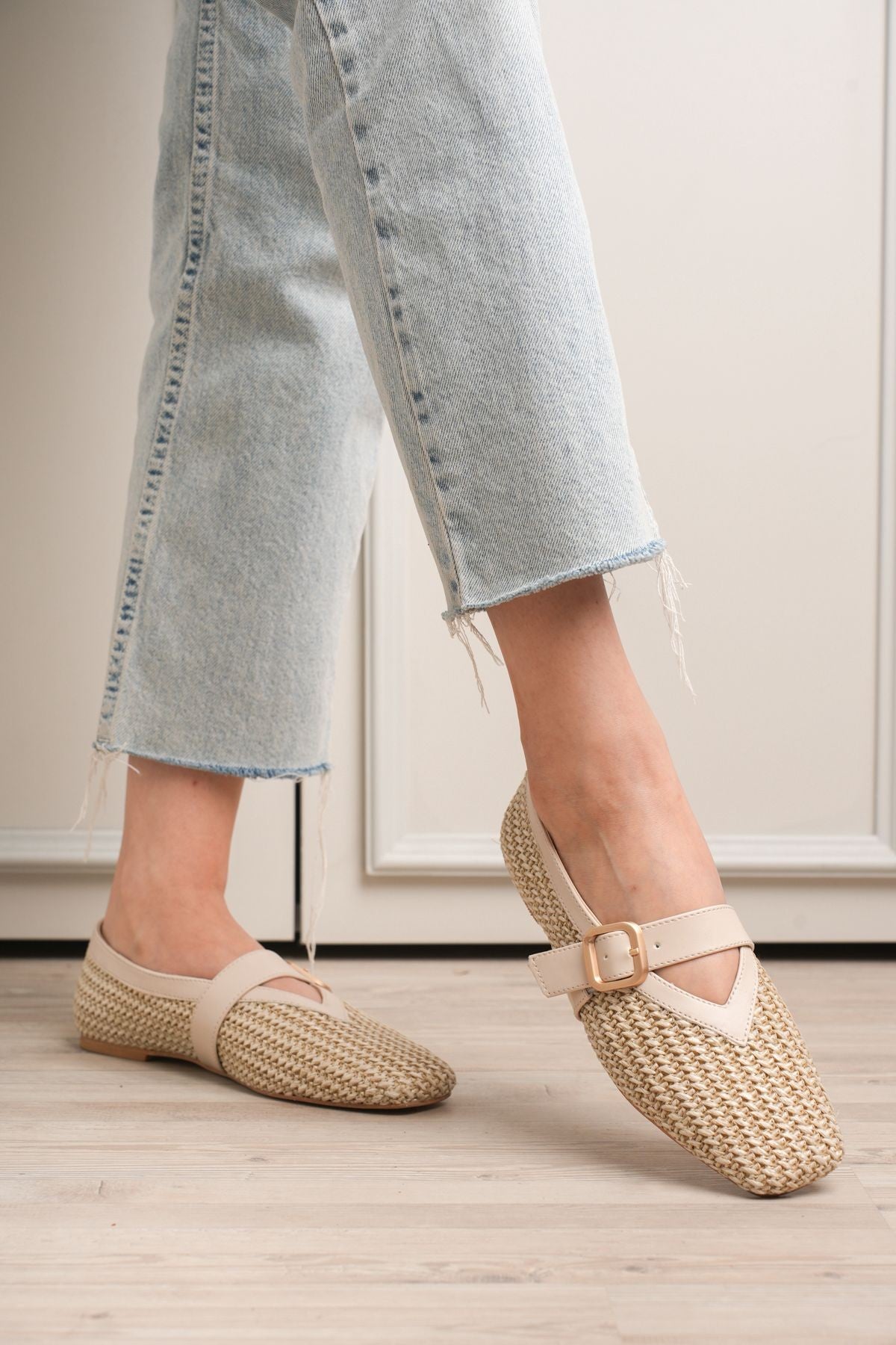 Ponti Premium Bej Hasır Detaylı Günlük Babet