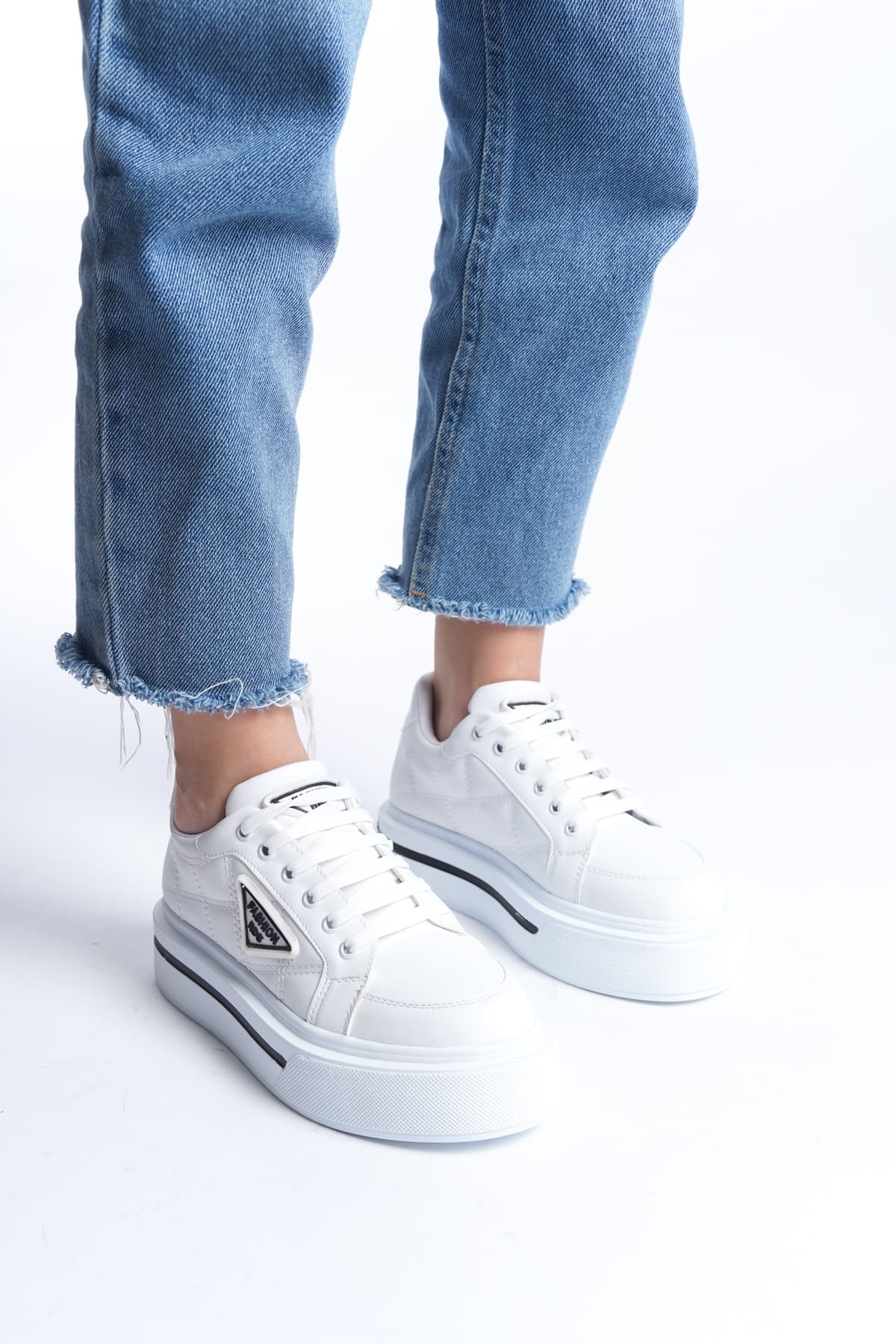 PRAG Premium Bağcıklı Ortopedik Kadın Sneaker - Beyaz