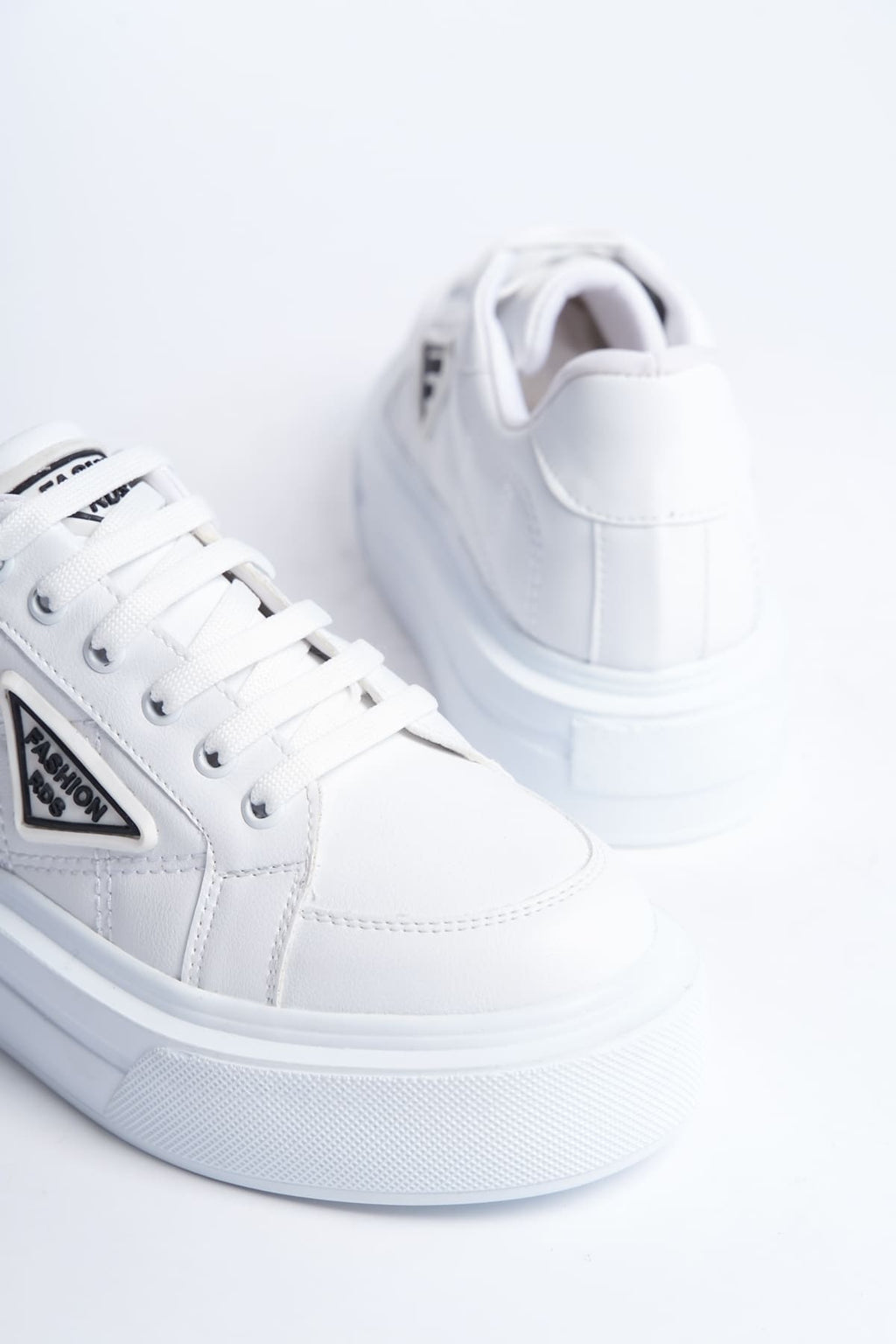 PRAG Premium Bağcıklı Ortopedik Kadın Sneaker - Beyaz