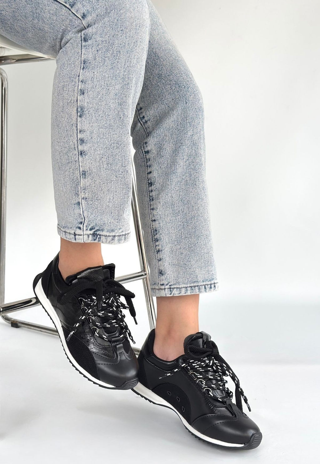 ZRNE-009 Premium Siyah Bağcıklı Paraşüt Detaylı Kadın Sneaker