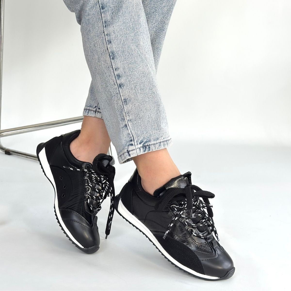 ZRNE-009 Premium Siyah Bağcıklı Paraşüt Detaylı Kadın Sneaker