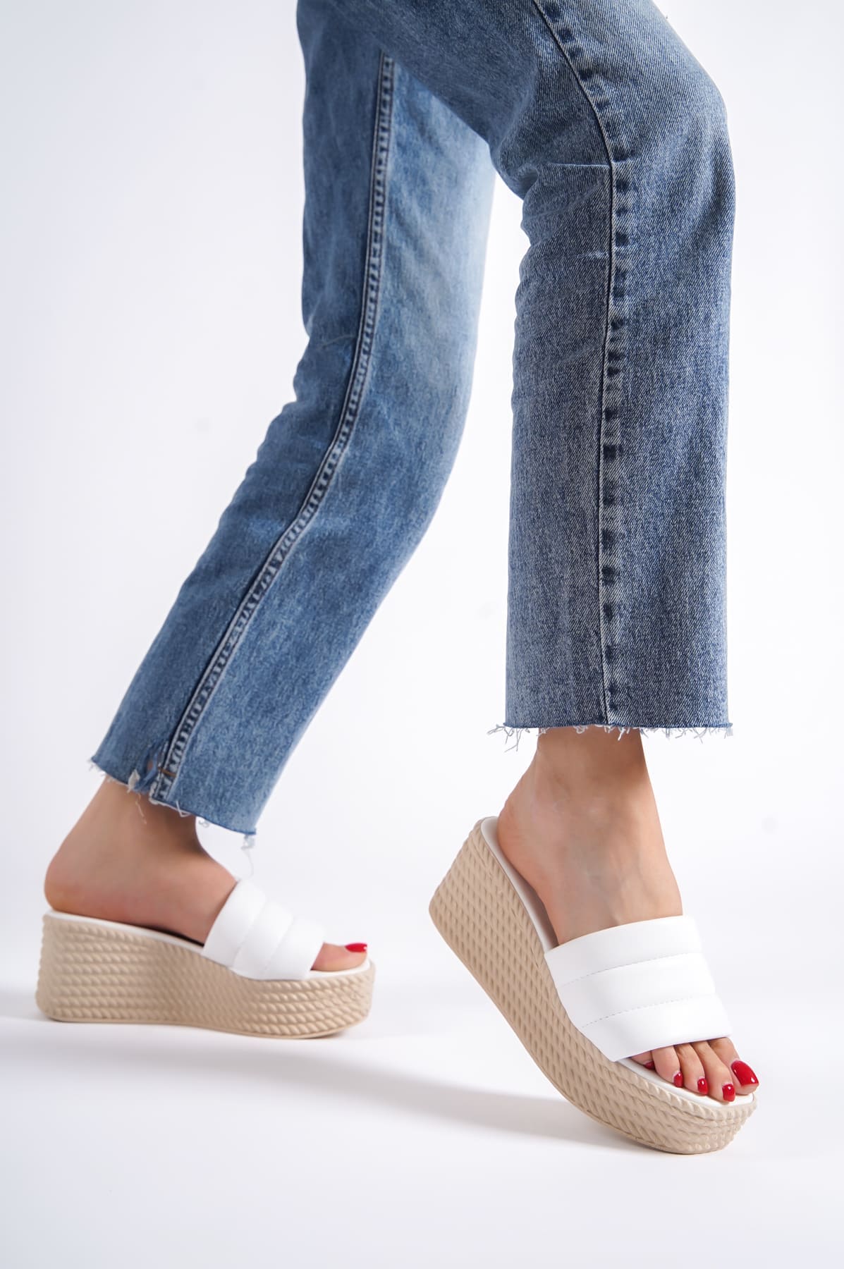 REINA Wedge Heel Orthopedic Sole Wicker Look Women's Slippers - White