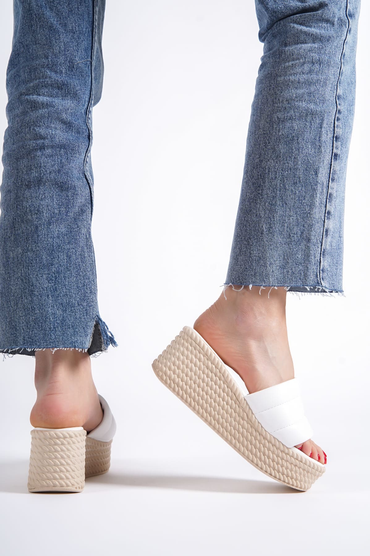 REINA Wedge Heel Orthopedic Sole Wicker Look Women's Slippers - White