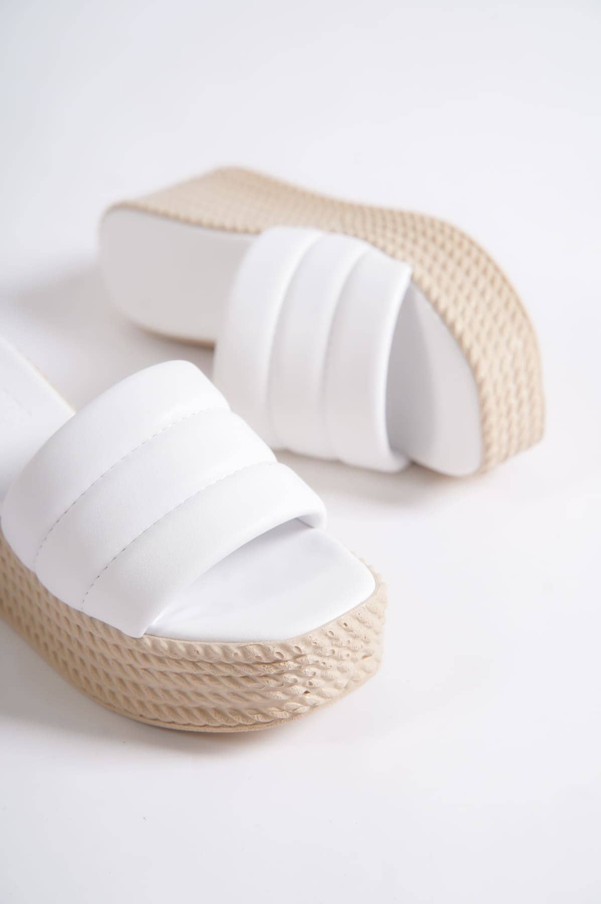 REINA Wedge Heel Orthopedic Sole Wicker Look Women's Slippers - White