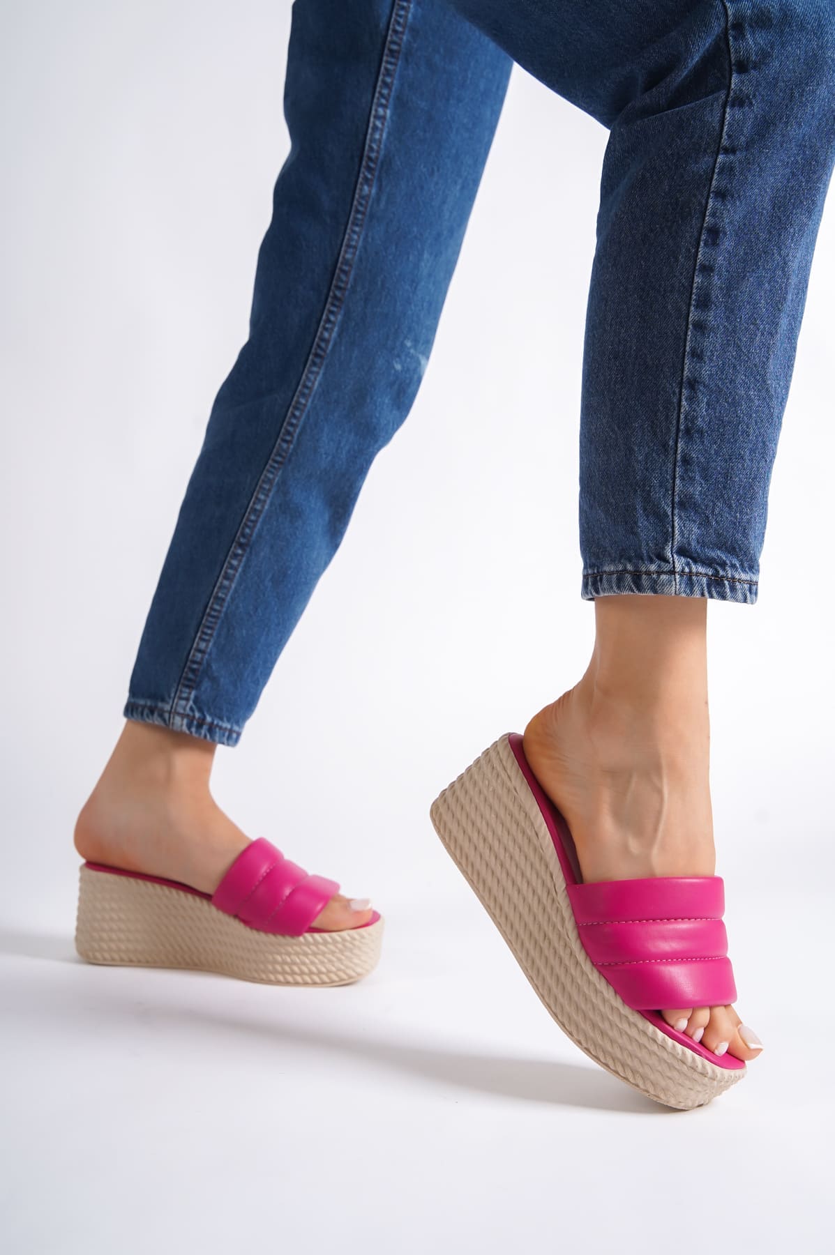 REINA Wedge Heeled Orthopedic Sole Wicker Look Women's Slippers - Fuchsia