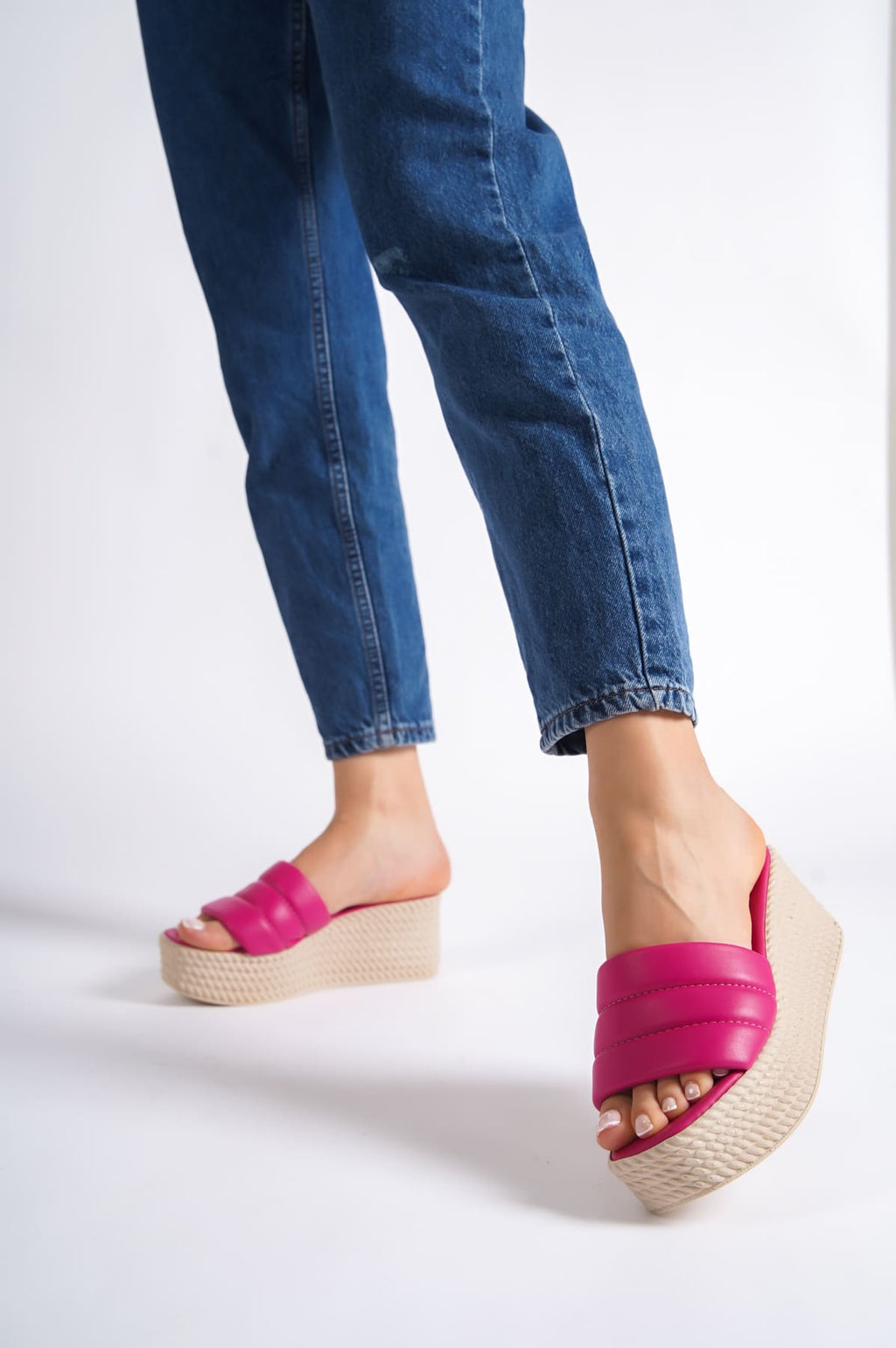 REINA Wedge Heeled Orthopedic Sole Wicker Look Women's Slippers - Fuchsia