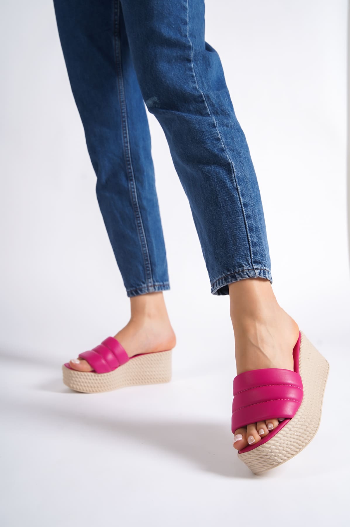 REINA Wedge Heeled Orthopedic Sole Wicker Look Women's Slippers - Fuchsia
