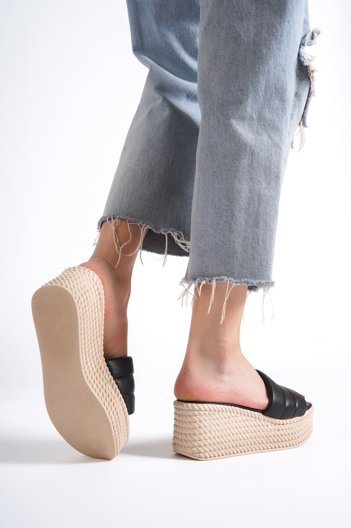 REINA Wedge Heeled Orthopedic Sole Wicker Look Women's Slippers - Black