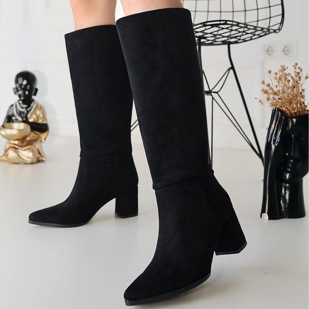 Roksa Premium Sivri Burun Topuklu Siyah Süet Çizme