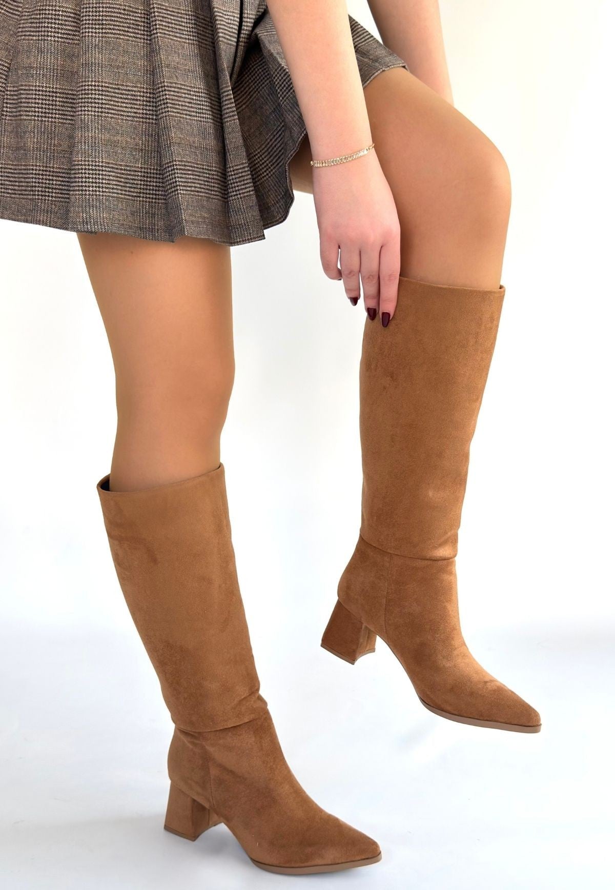 Roksa Premium Sivri Burun Topuklu Taba Süet Çizme