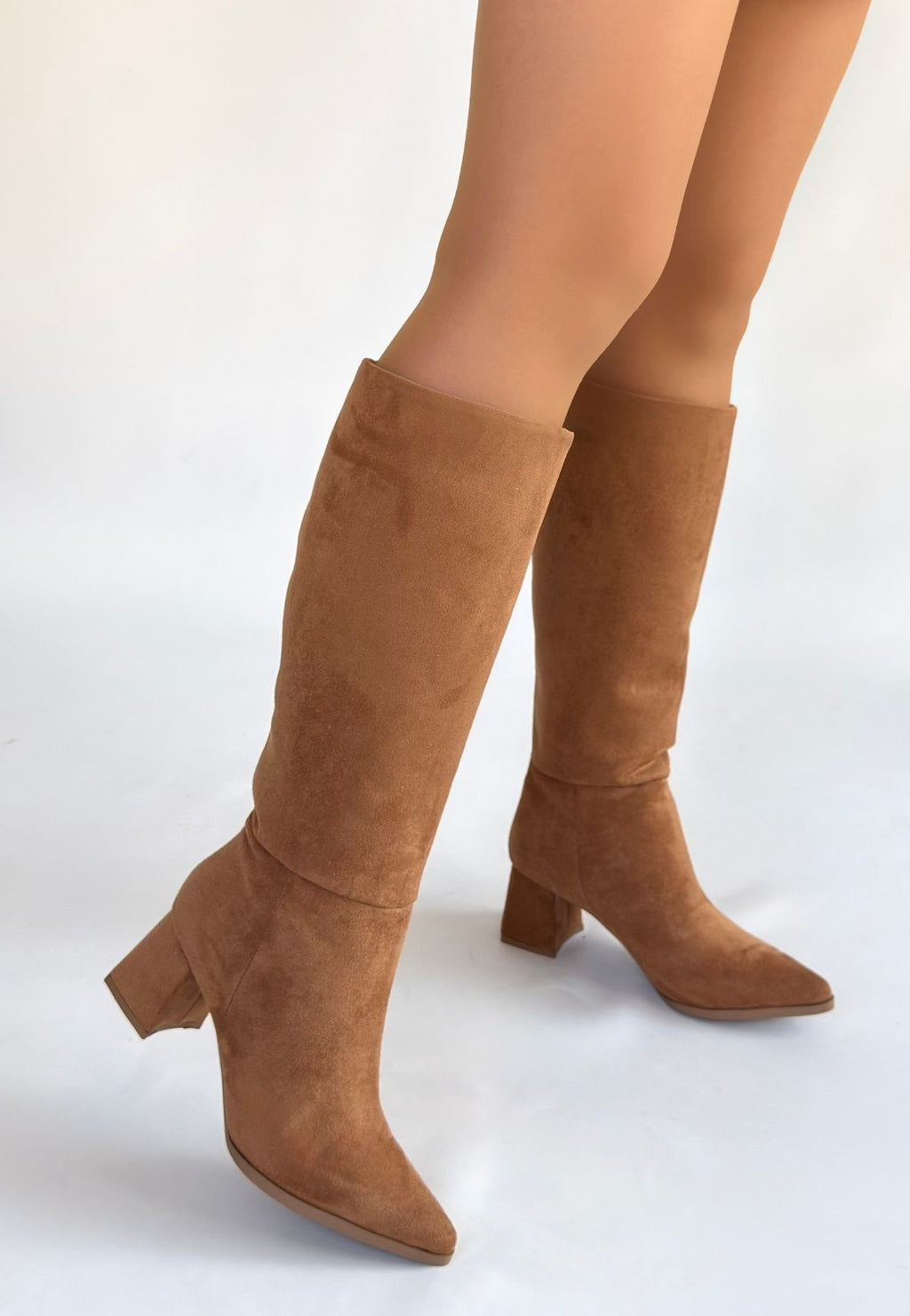 Roksa Premium Sivri Burun Topuklu Taba Süet Çizme
