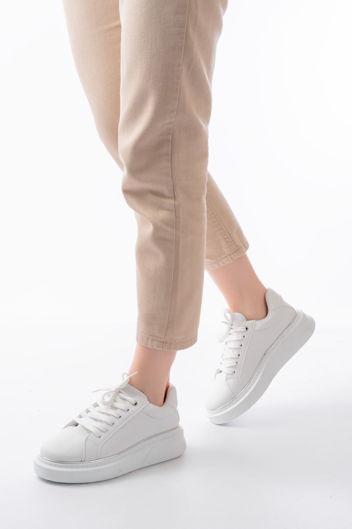 ZRİN-2435 Premium Beyaz Gümüş Bağcıklı Günlük Sneaker