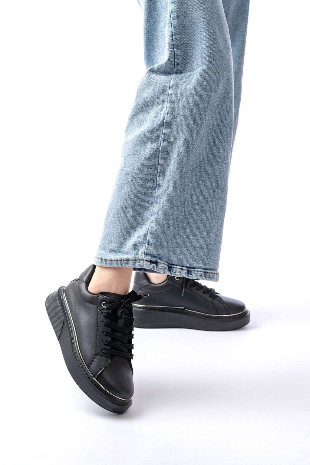 ZRİN-2435 Premium Siyah Platin Bağcıklı Günlük Sneaker