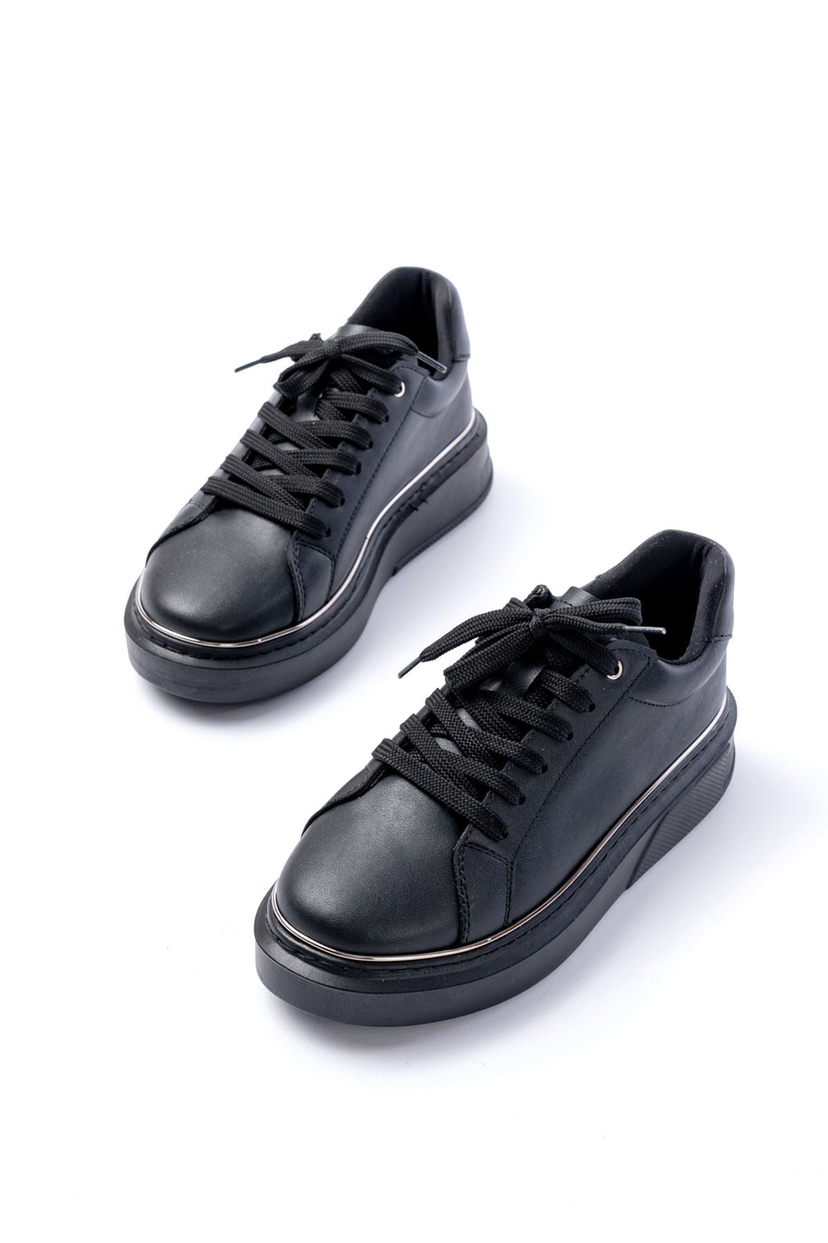 ZRİN-2435 Premium Siyah Platin Bağcıklı Günlük Sneaker