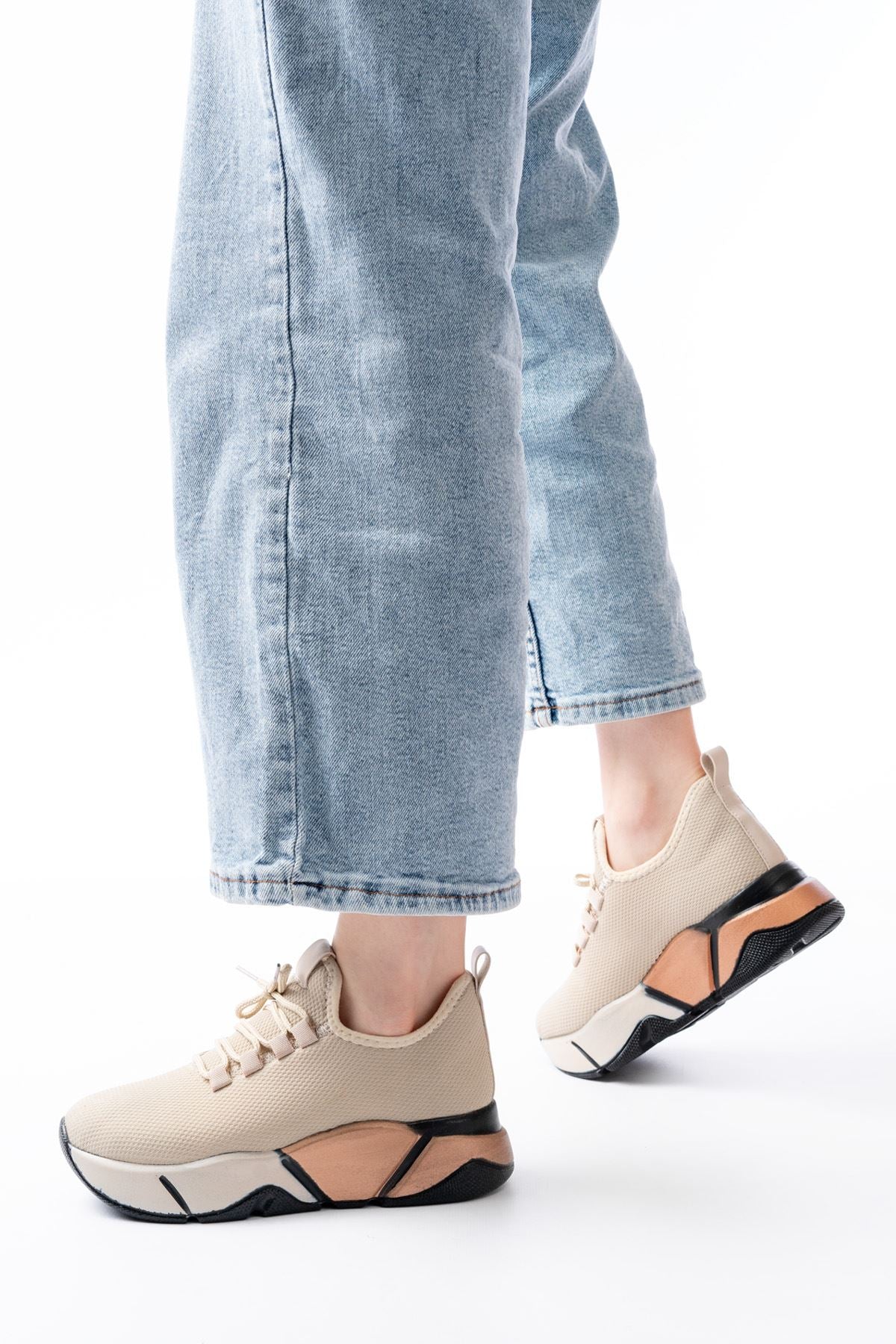 ZRİNS-400 Premium Bej Bağcıklı Triko Renkli Taban Kadın Sneaker