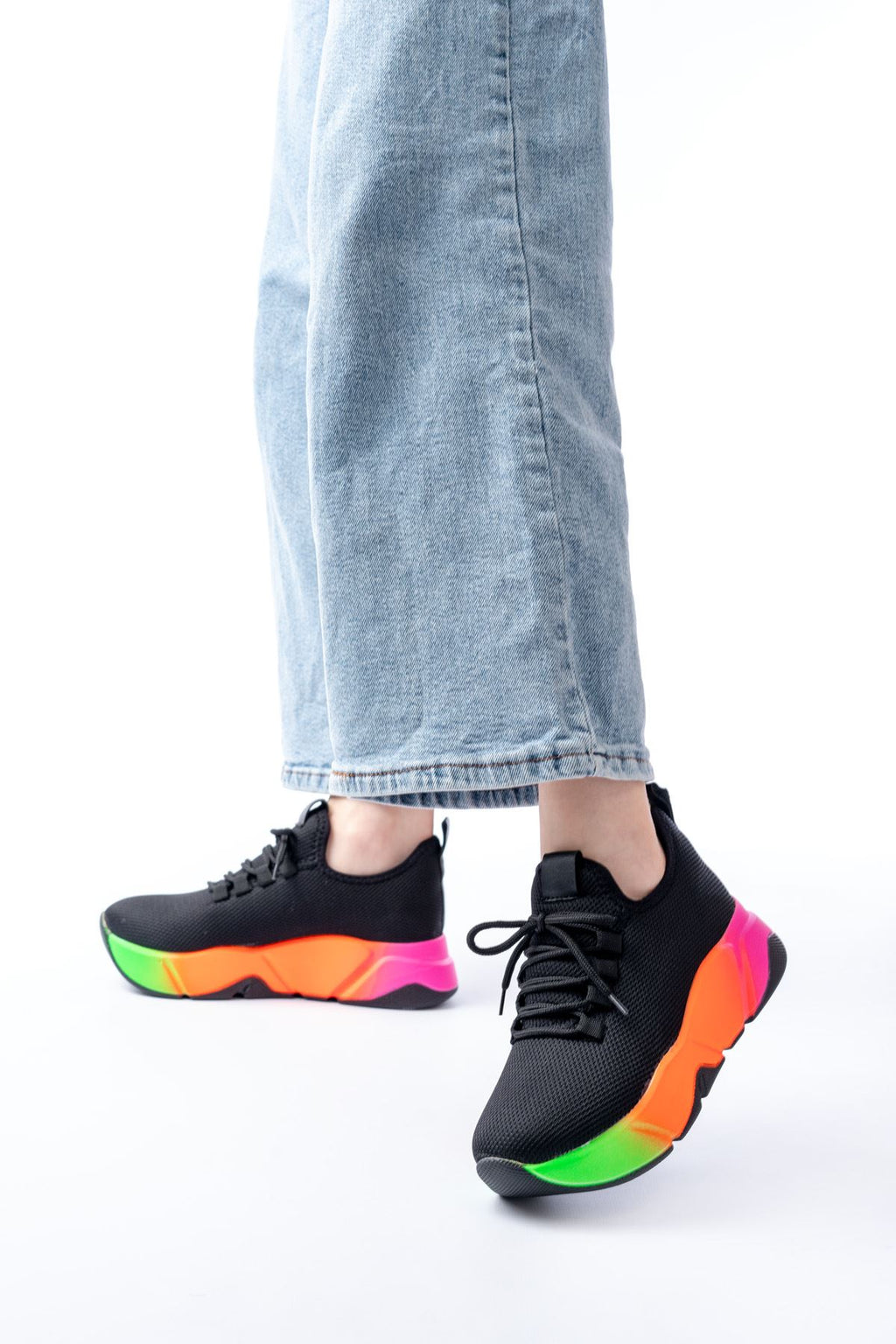 ZRİNS-400 Premium Siyah Renkli Bağcıklı Triko Renkli Taban Kadın Sneaker