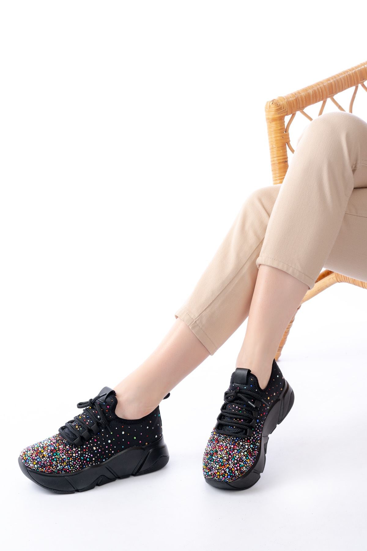 ZRİN-403 Premium Siyah Bağcıklı Fileli Multi Taşlı Kadın Sneaker