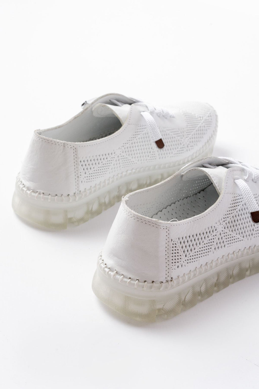 ZRİN-365 Beyaz Desenli Hakiki Deri Tam Ortopedik Comfort Spor Babet