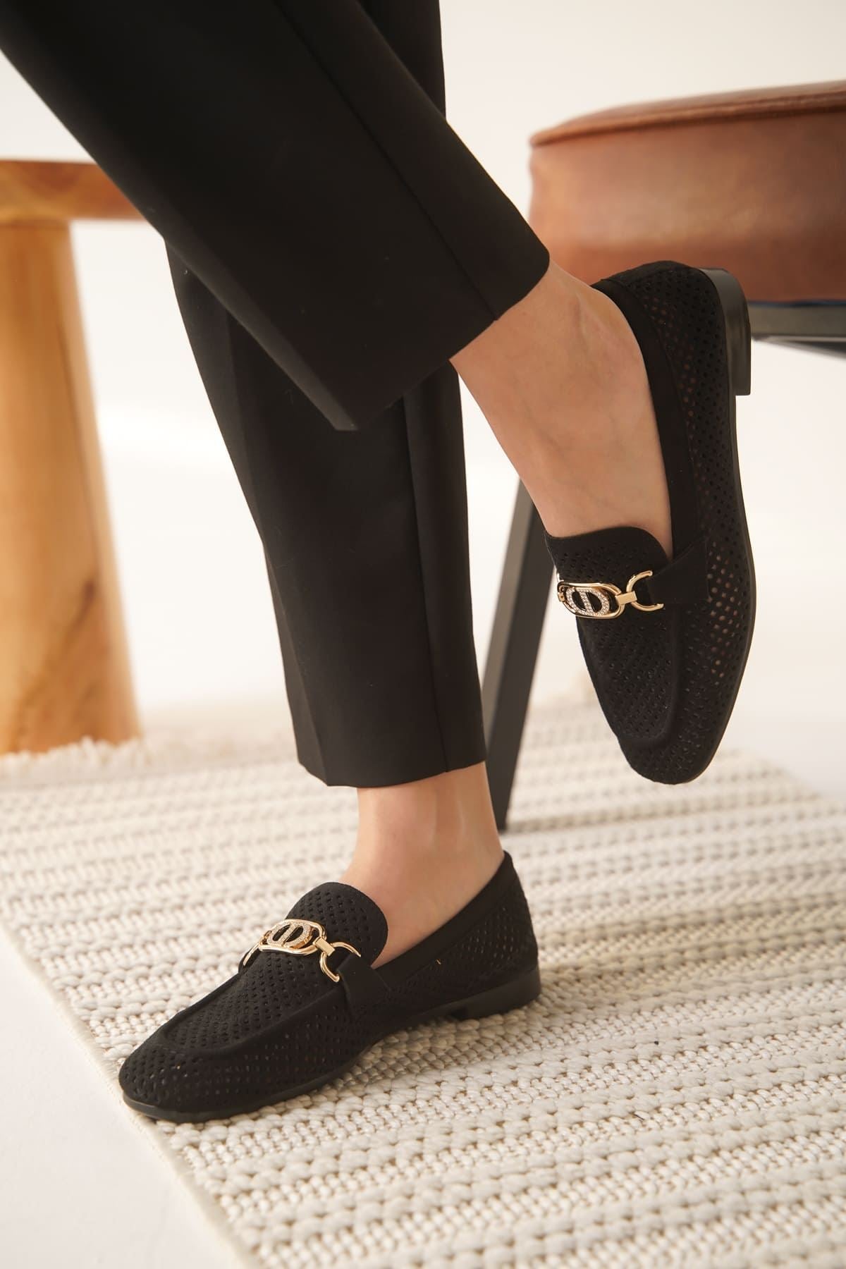 Sally Premium Kadın Siyah Vizon Günlük Babet