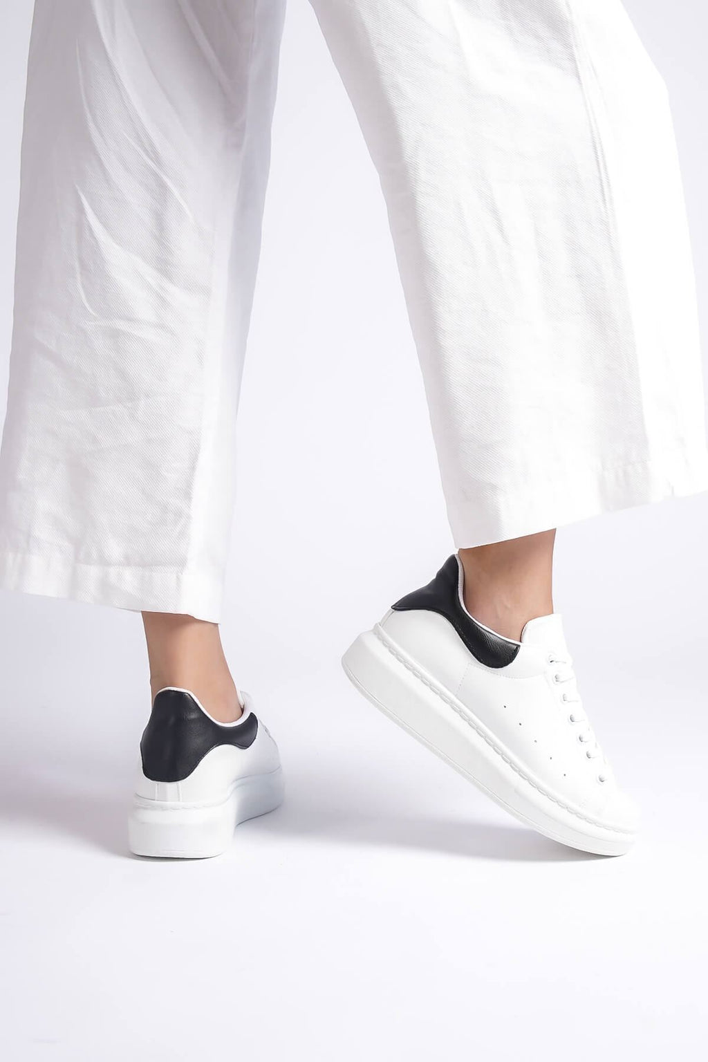 Samira Premium Siyah Detaylı Beyaz Kadın Sneaker