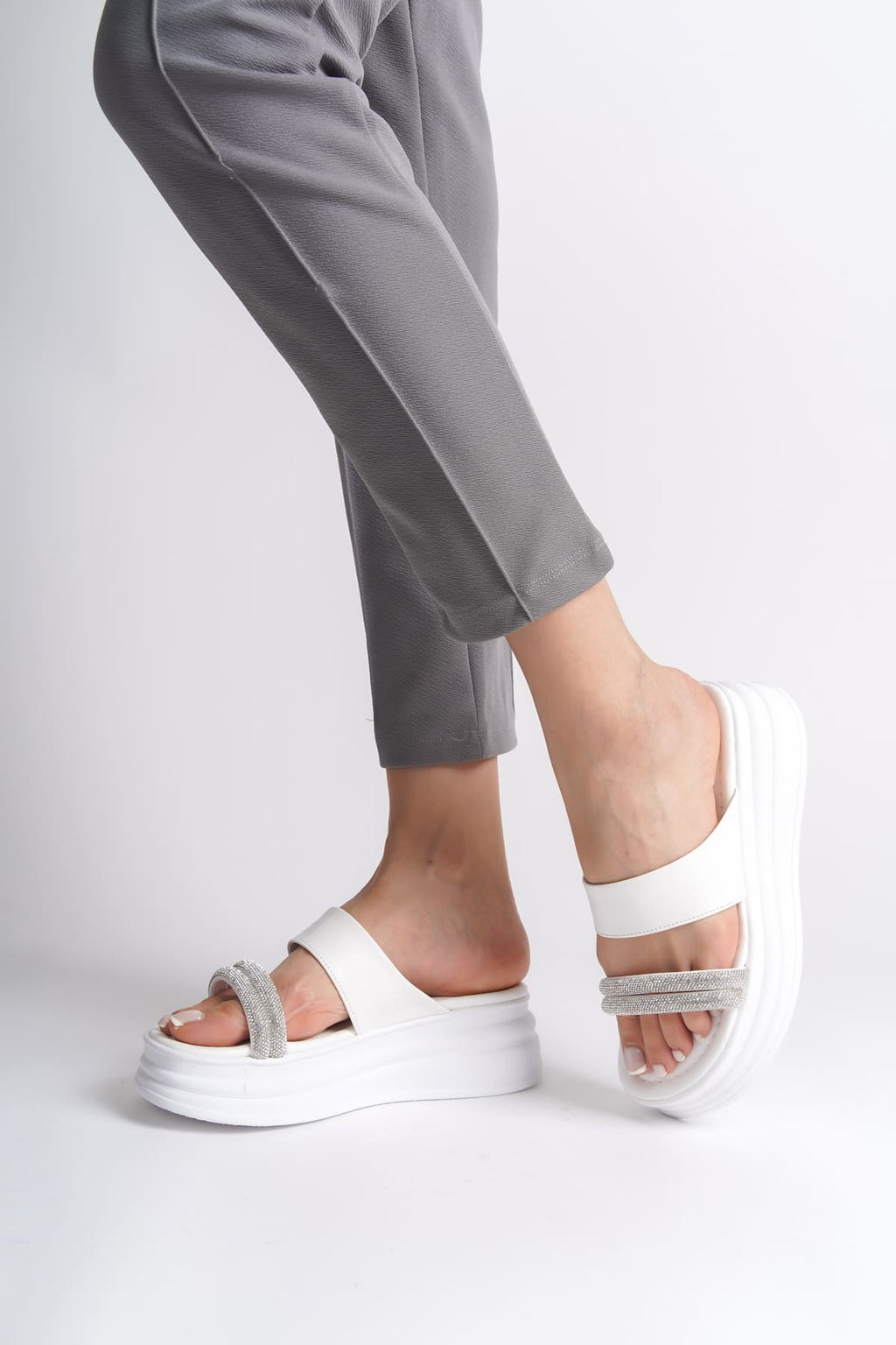 SARLENE Thick Heeled Stoned Striped Orthopedic Women's White Slippers