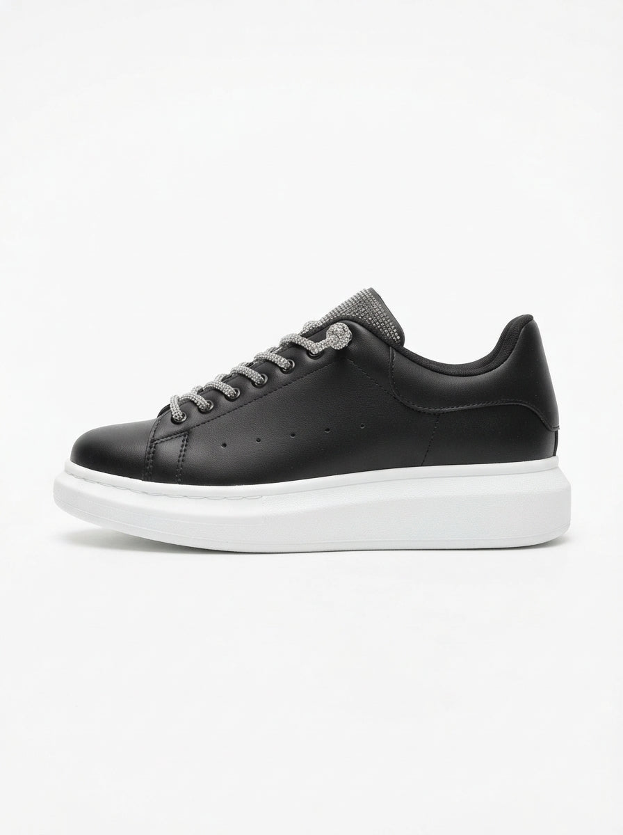 Silverhaven Premium Günlük Bağcıklı Ortopedik Taşlı Kadın Sneaker Siyah Beyaz
