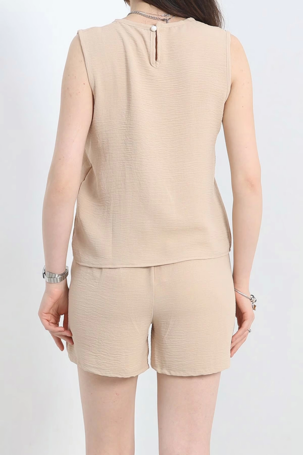 Ayrobin Suit Beige with Shorts