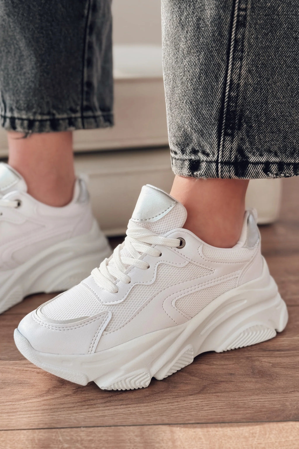 ZRİN-149 Beyaz Gümüş Bağcıklı Fileli Günlük Premium Kadın Sneaker