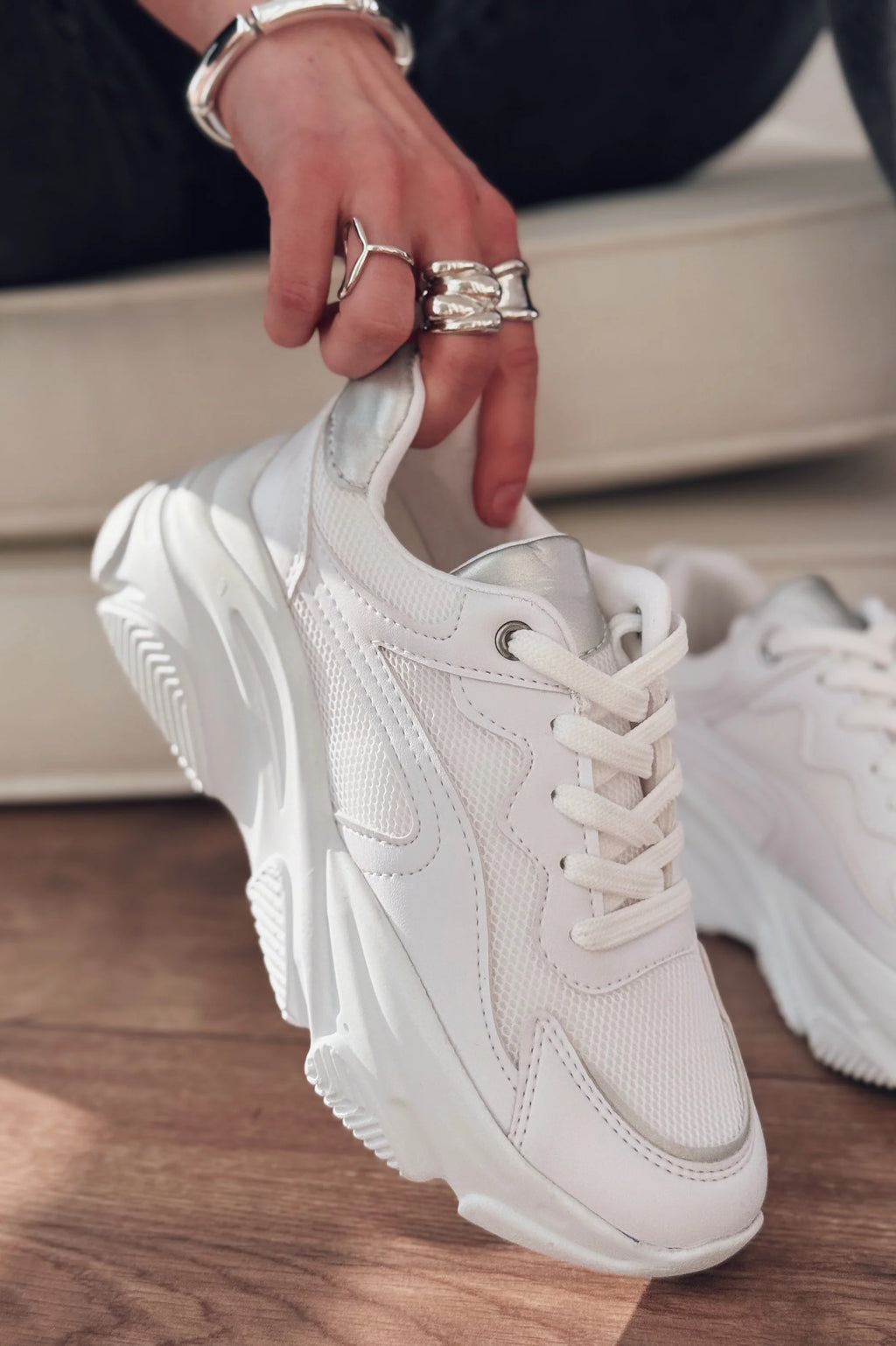 ZRİN-149 Beyaz Gümüş Bağcıklı Fileli Günlük Premium Kadın Sneaker
