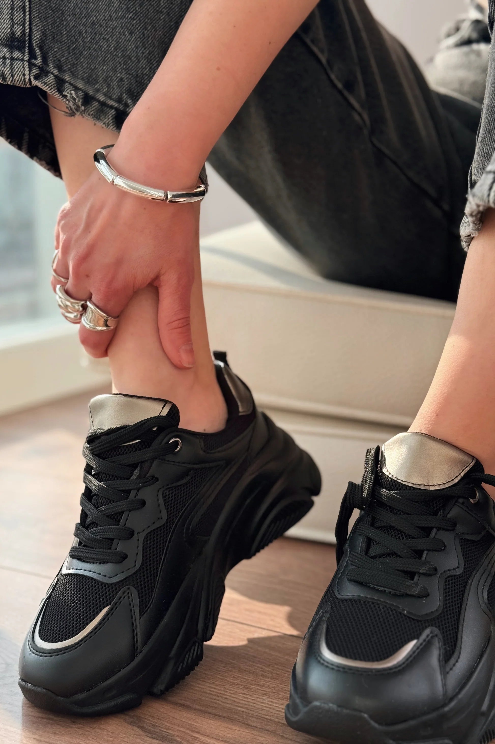 ZRİN-149 Siyah Platin Bağcıklı Fileli Günlük Premium Kadın Sneaker