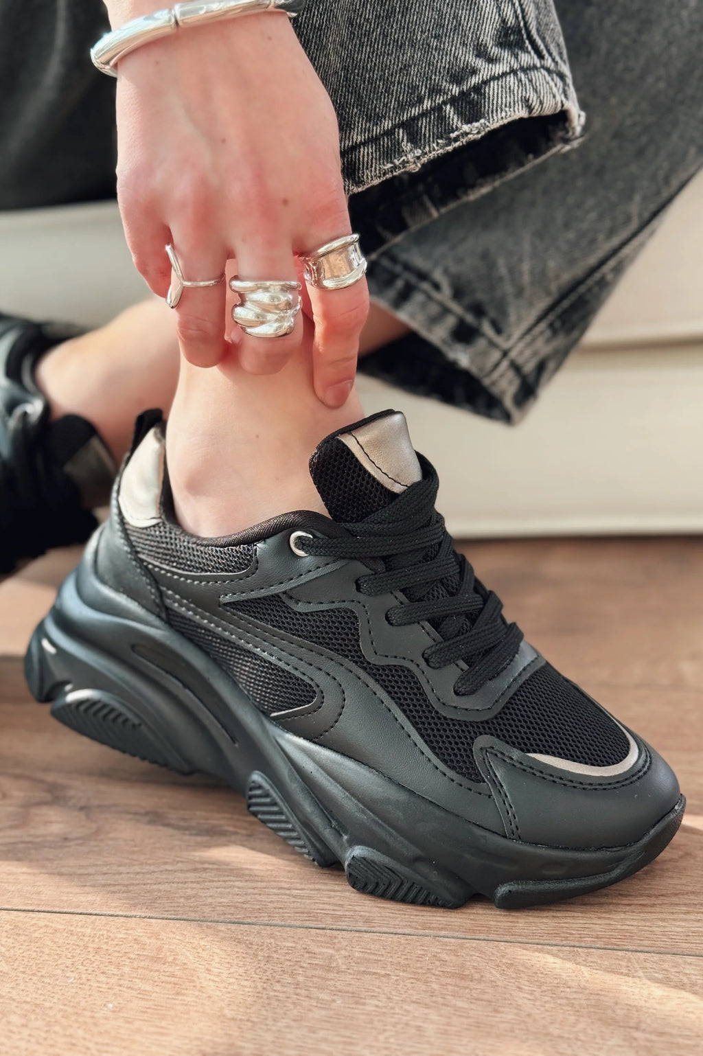 ZRİN-149 Siyah Platin Bağcıklı Fileli Günlük Premium Kadın Sneaker