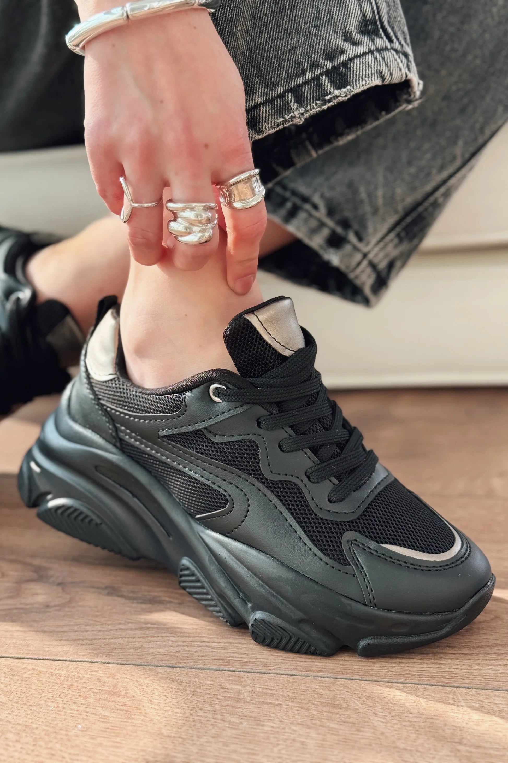 ZRİN-149 Siyah Platin Bağcıklı Fileli Günlük Premium Kadın Sneaker