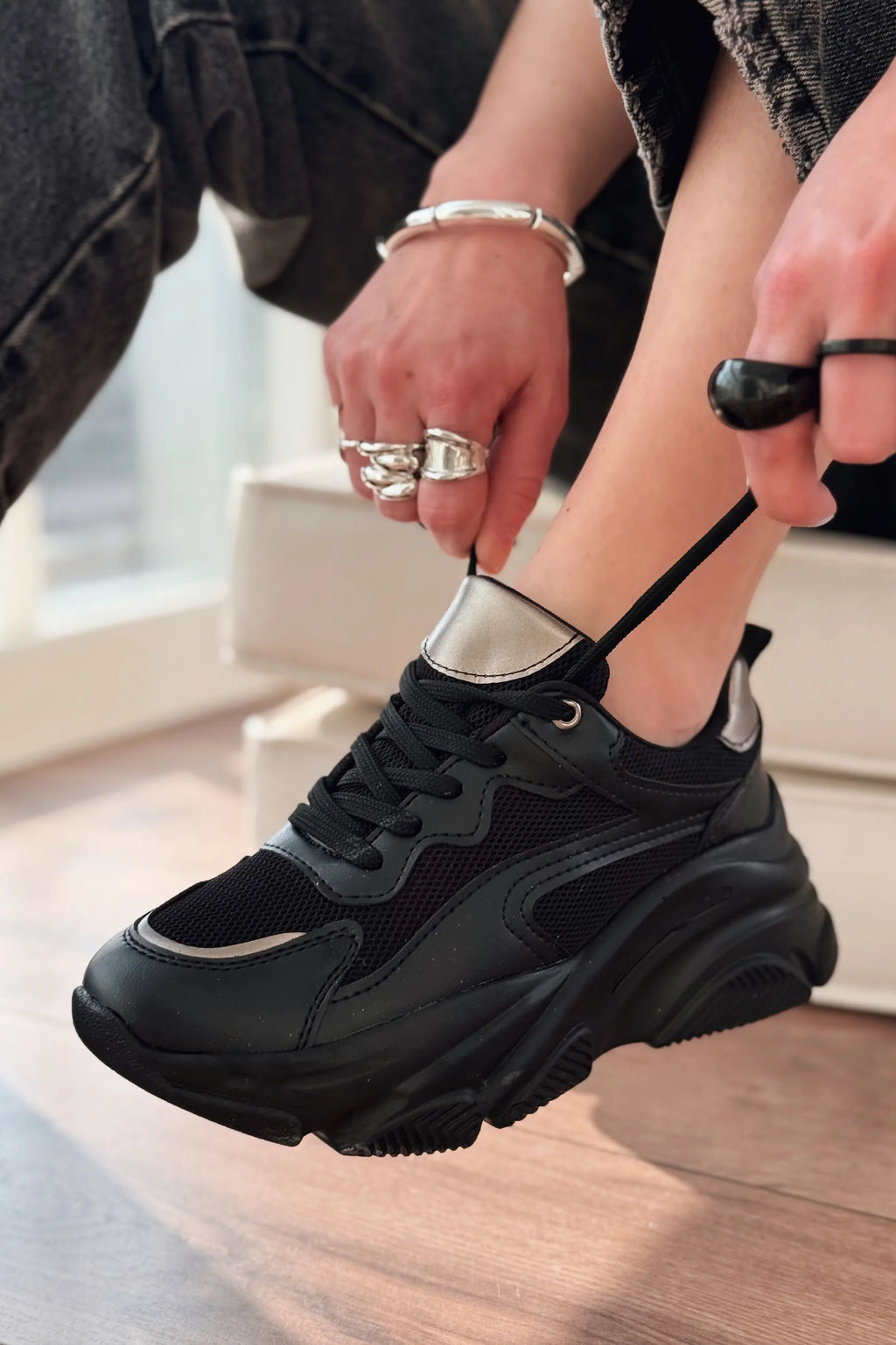 ZRİN-149 Siyah Platin Bağcıklı Fileli Günlük Premium Kadın Sneaker