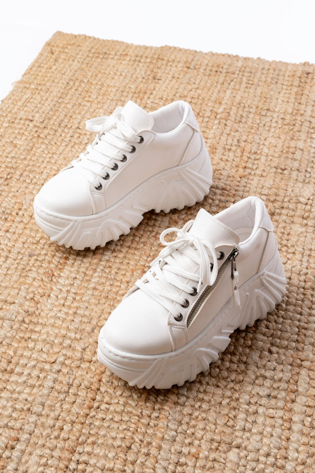 ZRİN-156 Premium Beyaz Bağcıklı Fermuarlı Yüksek Taban Kadın Sneaker