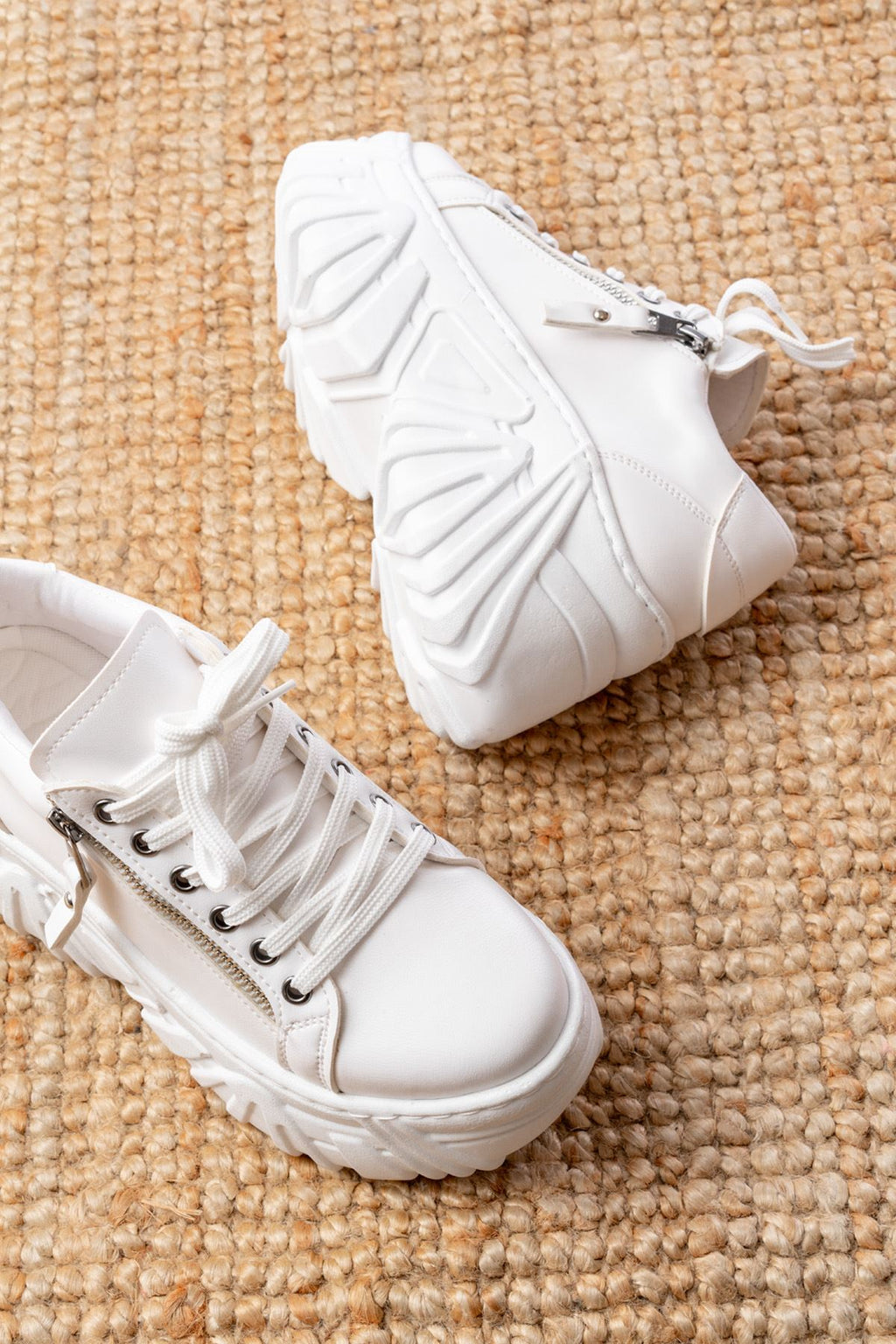 ZRİN-156 Premium Beyaz Bağcıklı Fermuarlı Yüksek Taban Kadın Sneaker