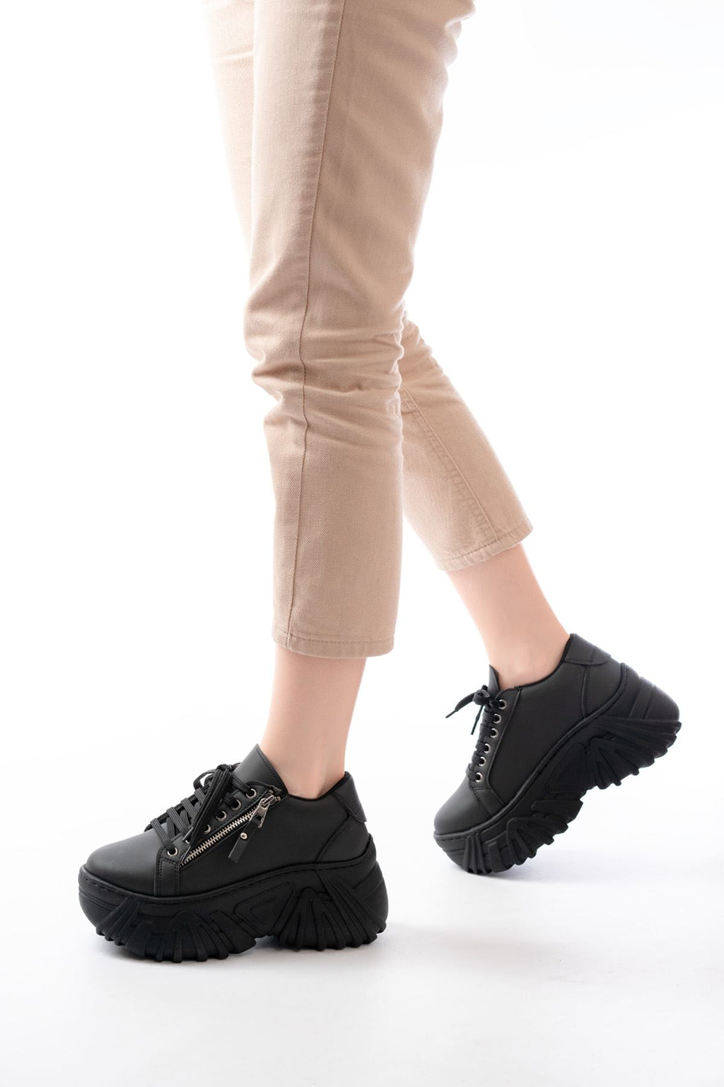 ZRİN-156 Premium Siyah Bağcıklı Fermuarlı Yüksek Taban Kadın Sneaker