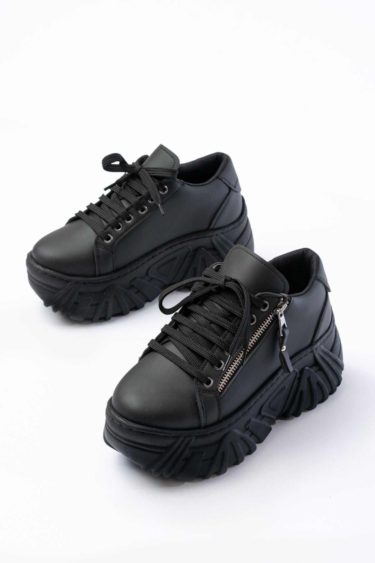 ZRİN-156 Premium Siyah Bağcıklı Fermuarlı Yüksek Taban Kadın Sneaker