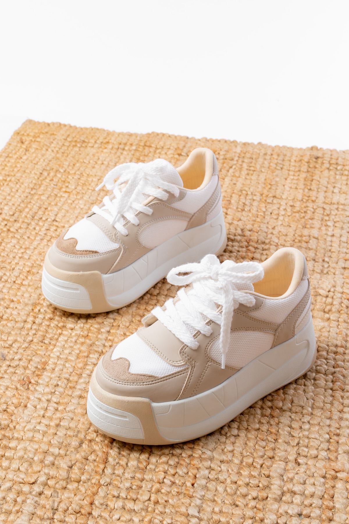 ZRİN-190 Premium Bej Bağcıklı Fileli Yüksek Taban Günlük Sneaker