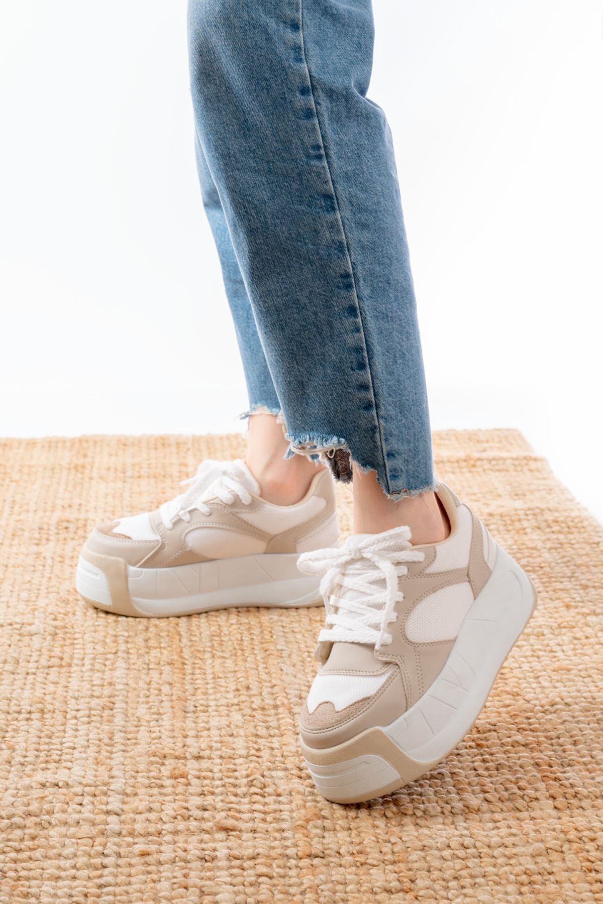ZRİN-190 Premium Bej Bağcıklı Fileli Yüksek Taban Günlük Sneaker