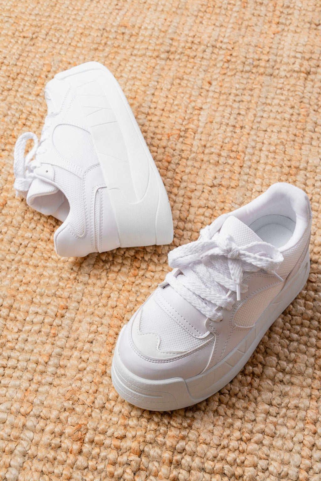 ZRİN-190 Premium Beyaz Bağcıklı Fileli Yüksek Taban Günlük Sneaker