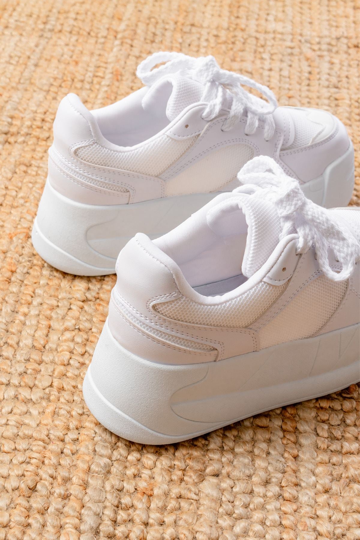 ZRİN-190 Premium Beyaz Bağcıklı Fileli Yüksek Taban Günlük Sneaker
