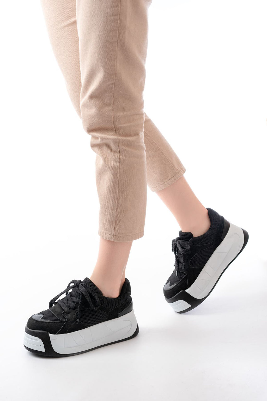 ZRİN-190 Premium Siyah Bağcıklı Fileli Yüksek Taban Günlük Sneaker