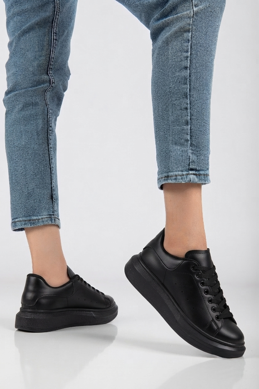 SPECTRA-01 Günlük Bağcıklı Ortopedik Kadın Sneaker Siyah