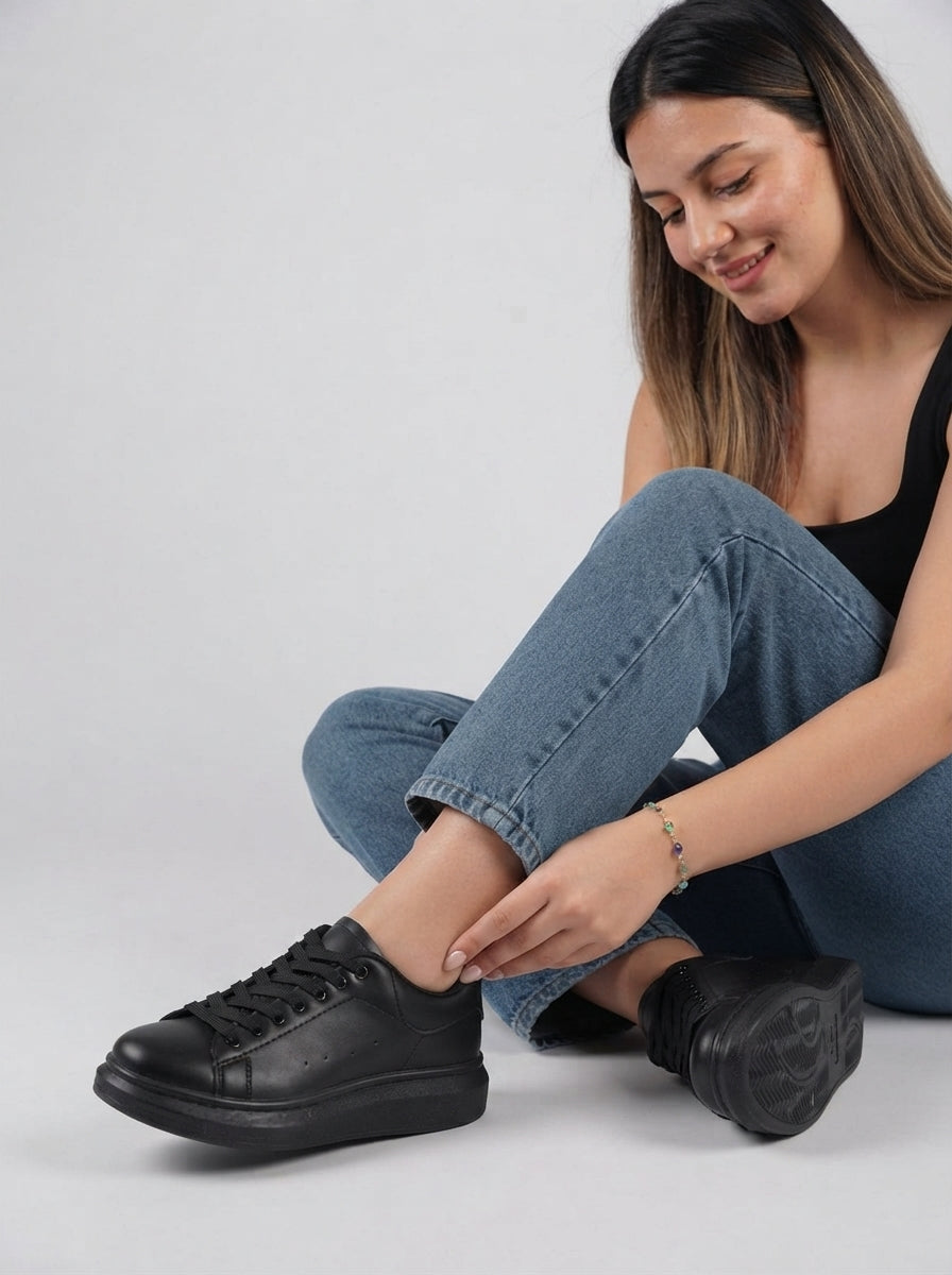 SPECTRA-01 Günlük Bağcıklı Ortopedik Kadın Sneaker Siyah