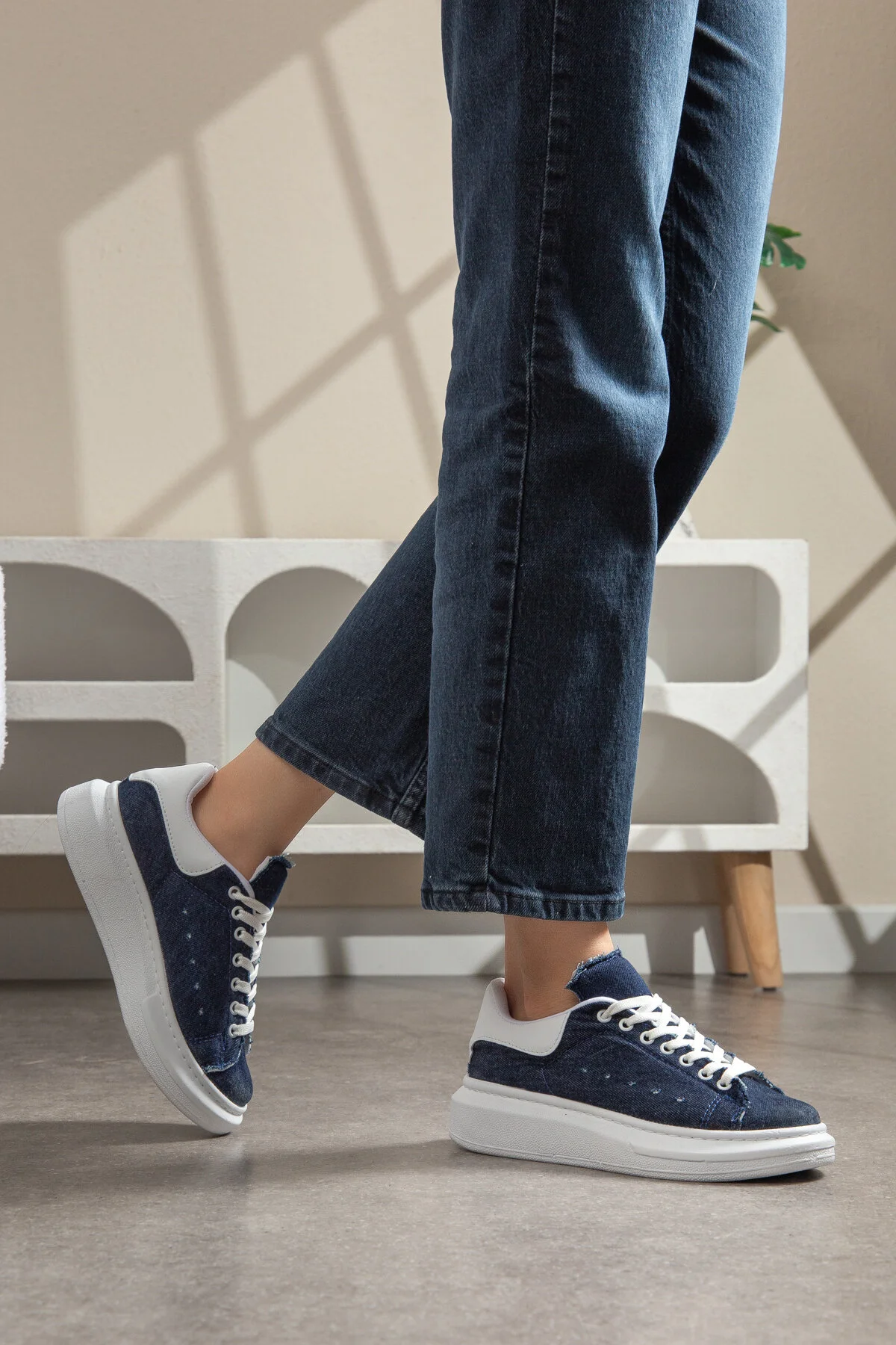 SPECTRA-01 Günlük Bağcıklı Ortopedik Kadın Sneaker Beyaz Mavi Kot