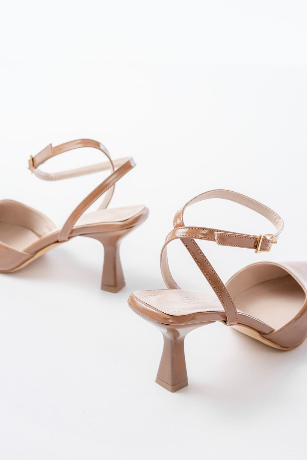 ZRİN-004 Vizon Rugan Günlük 7 cm Topuklu Ayakkabı